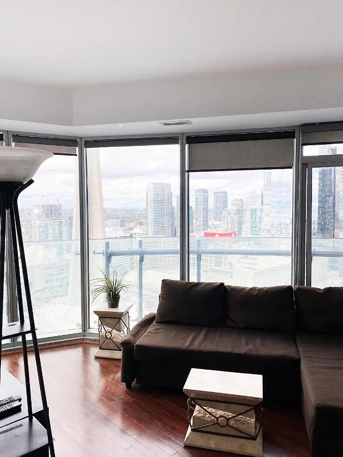 iHost Suites Ice Condo Toronto