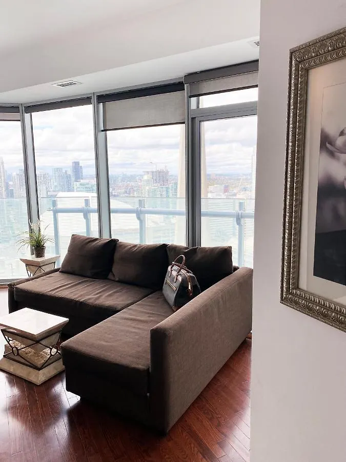 iHost Suites Ice Condo Toronto 0*,