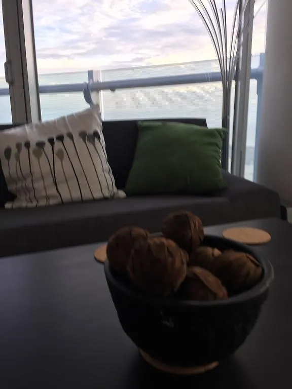 iHost Suites Ice Condo Toronto