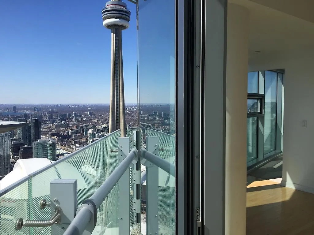 iHost Suites Ice Condo Toronto 0*,  Canada