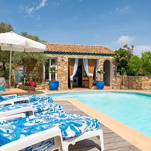 https://appartement-de-caractere-le-camelia-56m-dans-propriete.fr-provencehotel.com
