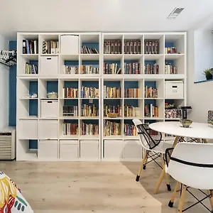 Appartement An Independent Beach Retreat Steps From The Lake And Right In The City, Toronto
