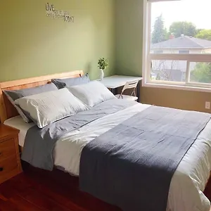 Séjour chez l'habitant Nice With Private Bath In Mid Town, Toronto
